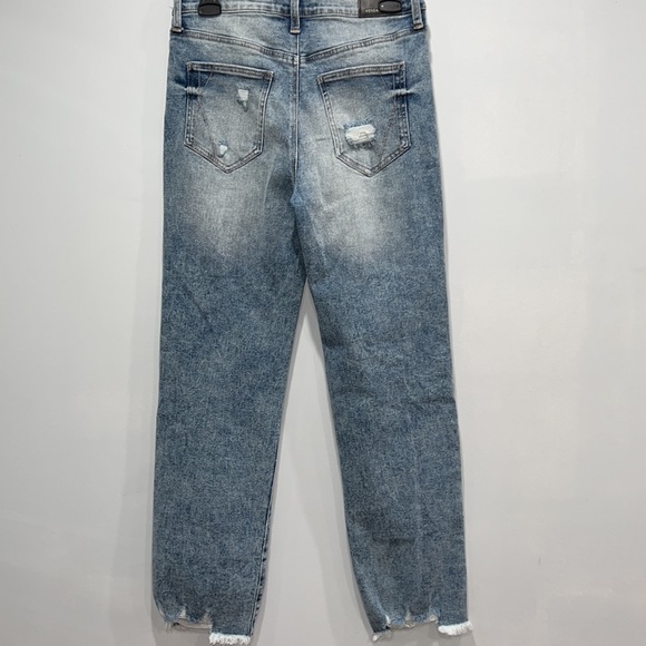 Kendall + Kylie High Rise slim straight Jeans - Picture 2 of 2